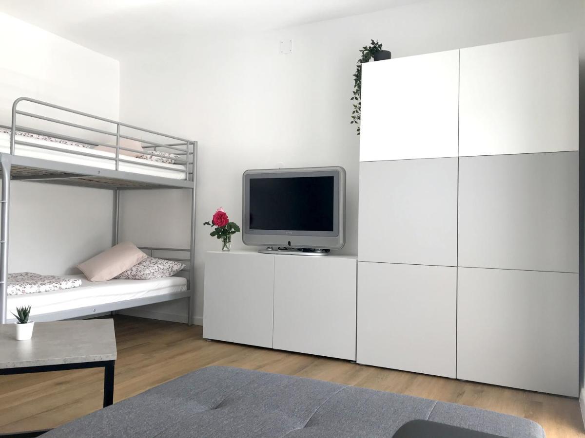 Apartment Loyd, Tolmin - Most na Soči Buitenkant foto